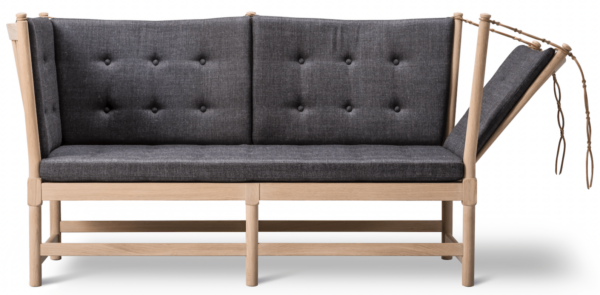 Fredericia | Spoke-Back Sofa - Soap Treated Oak - Canvas 174