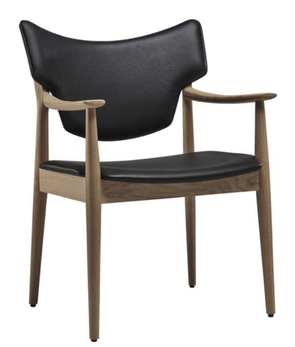 Eikund | Veng Armchair - Aniline Black / Black Lacquered Oak